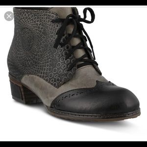 L’Artiste spring step granola Oxford bootie